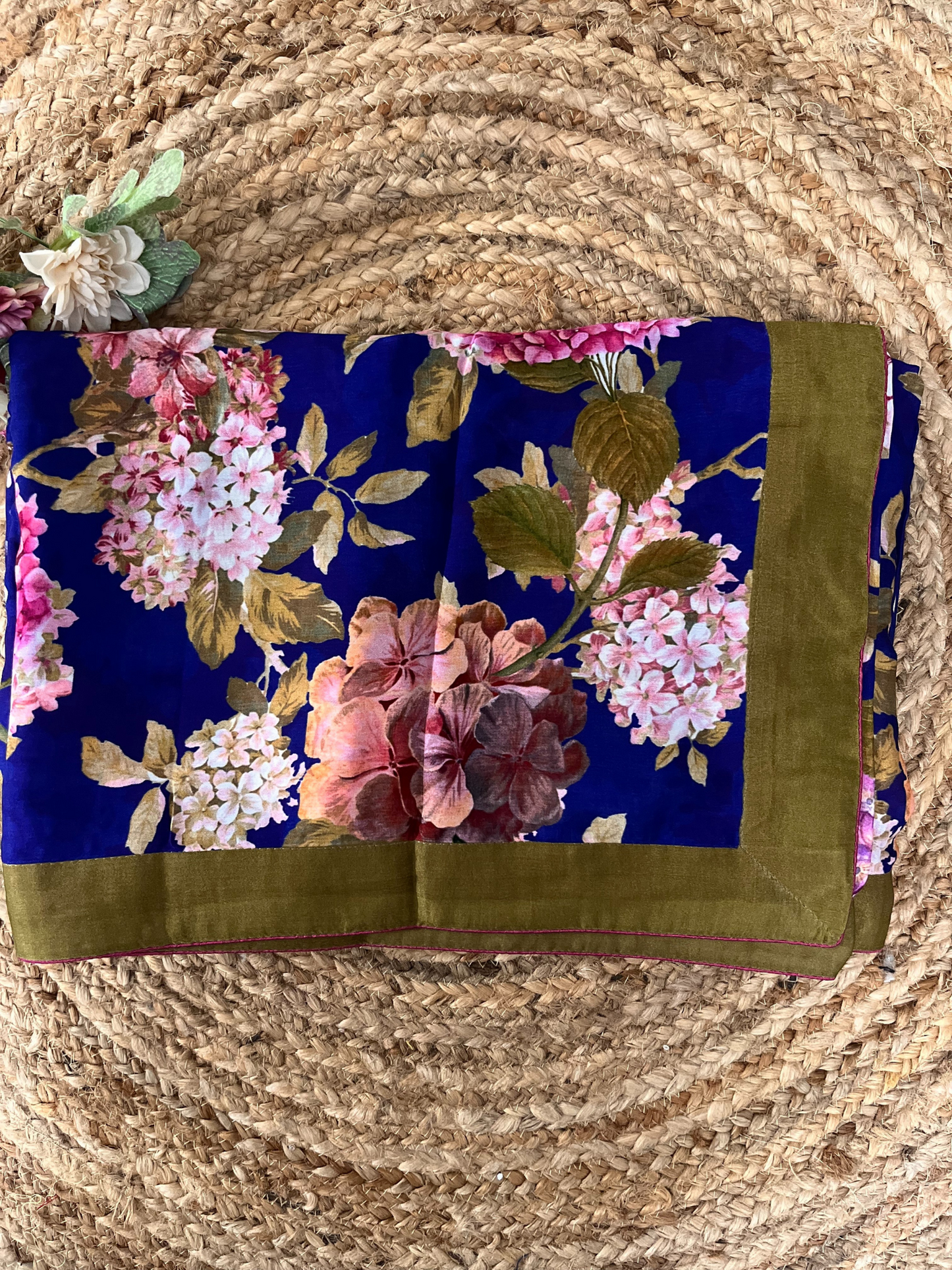 Floral Printed Crepe Satin Saree