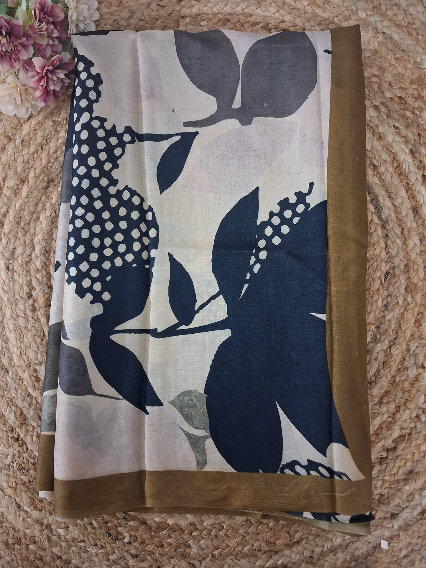 Floral Printed Tussar Silk Saree